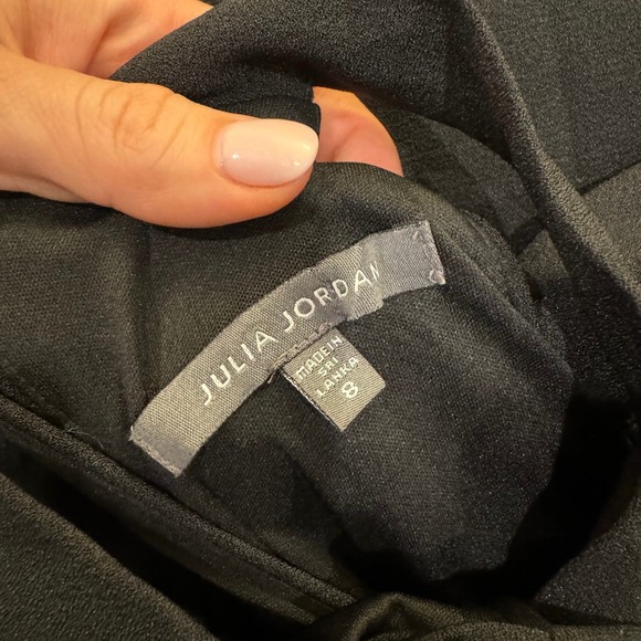 Julia Jordan Halter Wide Leg Crepe Jumpsuit size 8 LBD modern black dress - Picture 7 of 7